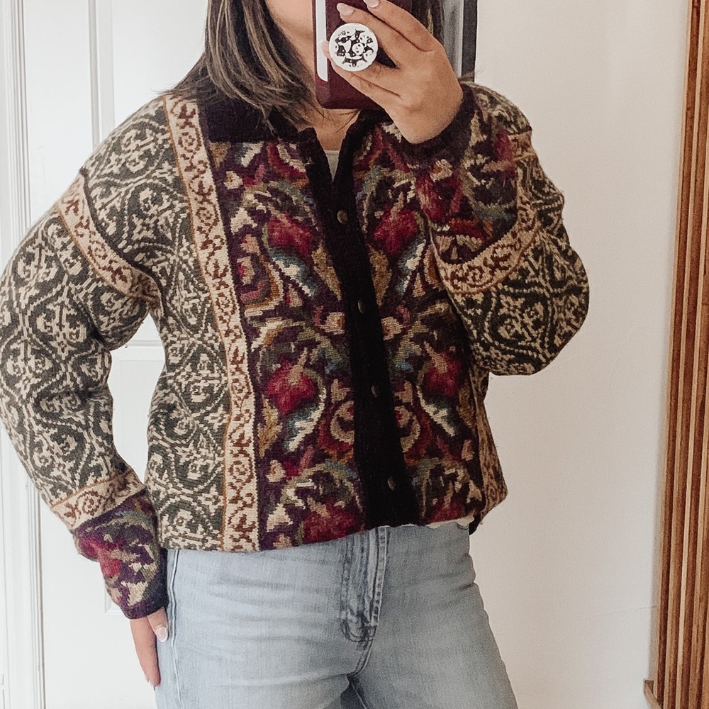 Vintage ISLANDIC wool Blend Fair Isle Buttoned Front Sweater. S - Picture 12 of 12
